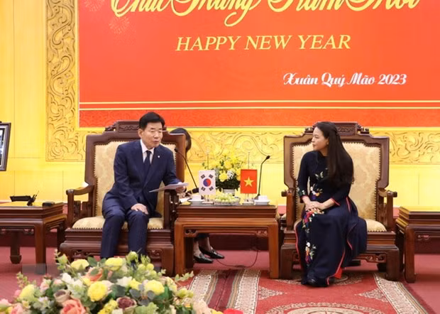RoK’s parliament speaker visits Ninh Binh ảnh 1