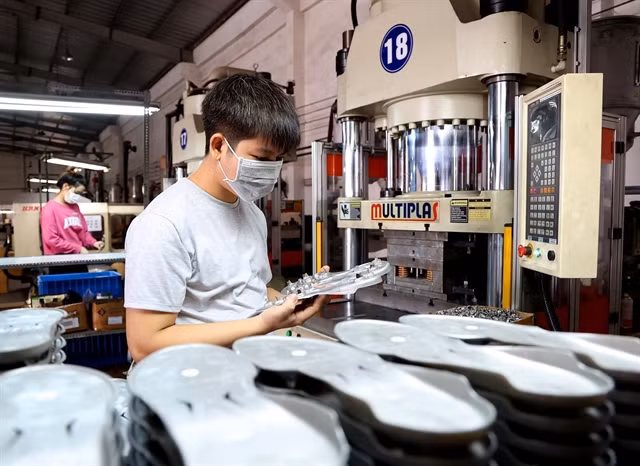 Vietnam attracts 1.69 billion USD in foreign investment in January ảnh 1