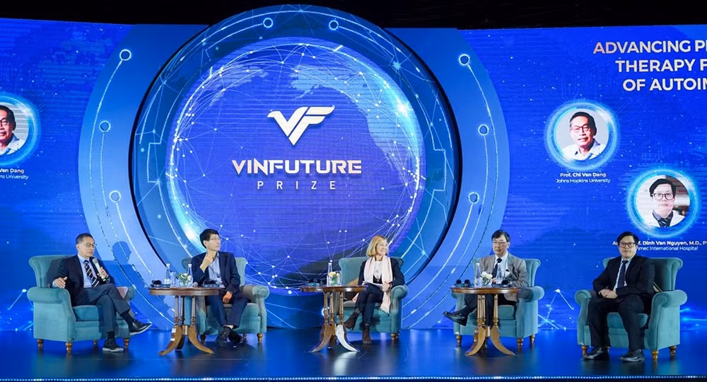 Symposium talks treatment of autoimmune disorders ảnh 1