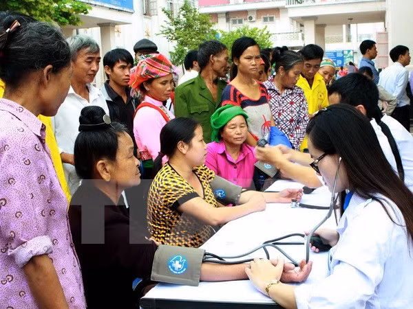 Community-based health care, first aid project benefits the poor ảnh 1