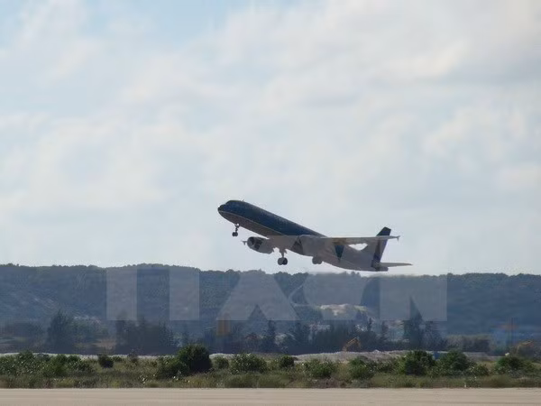 Vietnam Airlines offers promotional tickets on routes to RoK, Japan ảnh 1