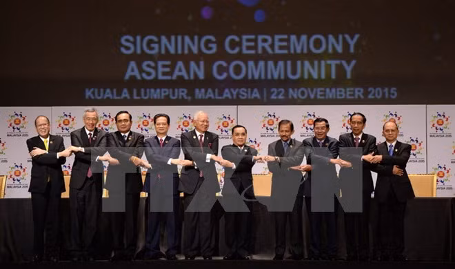 Singaporeans optimistic about AEC ảnh 1