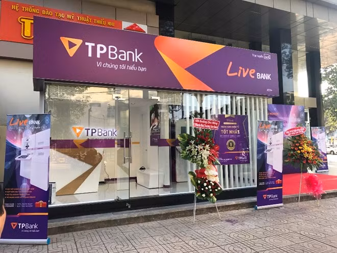 Vietnamese banks boost IT use ảnh 1