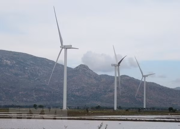 Quang Tri approves two wind, solar power projects ảnh 1