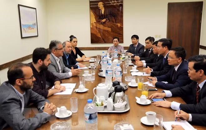 Vietnam attaches importance to ties with Greece ảnh 1
