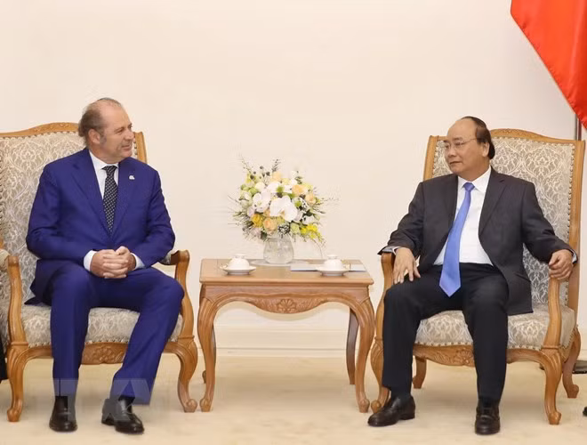 PM wishes Italian insurer success in Vietnam ảnh 1