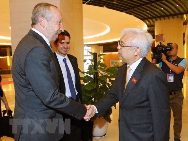 Vietnam, Czech Republic bolster education cooperation ảnh 1