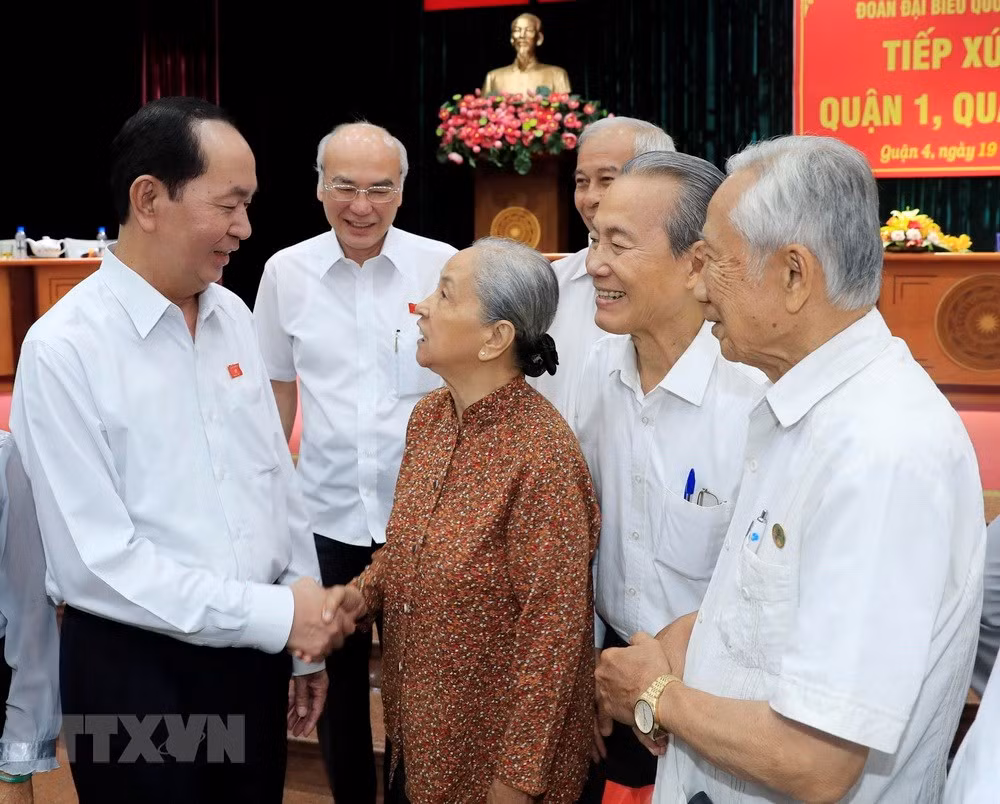 President Tran Dai Quang meets with voters in HCM City ảnh 1