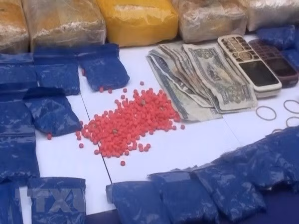 Hanoi: three prosecuted for possessing drug ảnh 1
