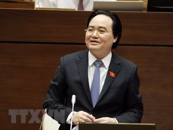 Minister fields questions on non-public kindergarten education ảnh 1