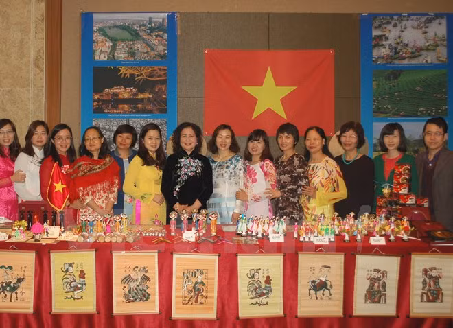 Vietnam attends Seoul Int’l Charity Bazaar ảnh 1