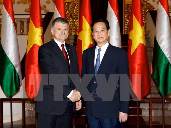 Vietnam – important partner of Hungary: NA Speaker ảnh 1