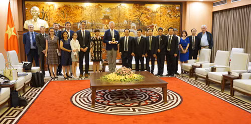 Hanoi steps up cooperation with Belgian localities ảnh 1