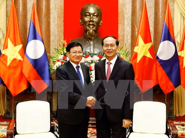 President: Vietnam gives top priority to boosting ties with Laos ảnh 1 President: Vietnam gives top priority to boosting ties with Laos ảnh 1