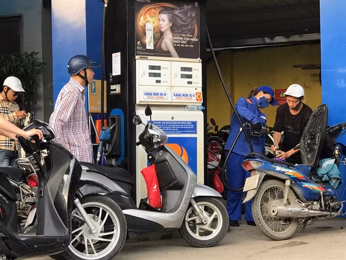 Experts debate new gas environment tax ảnh 1