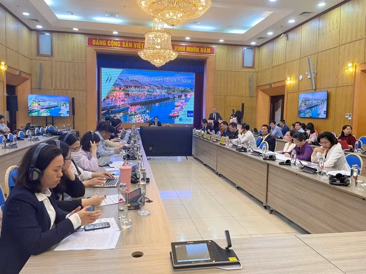 OECD forecasts Vietnam’s economic growth at 6.5% this year ảnh 2