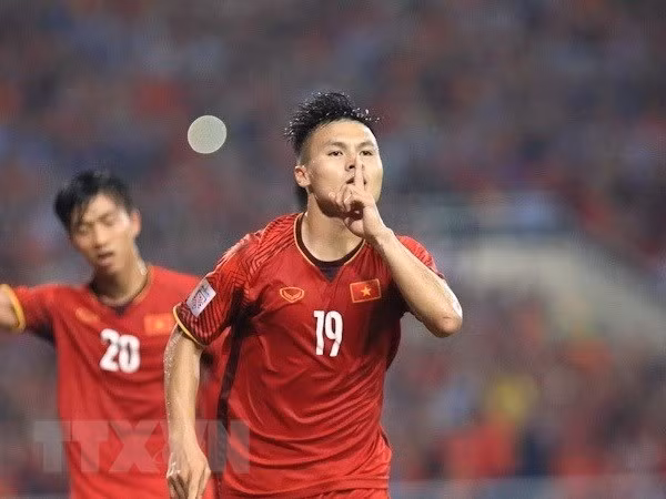 Vietnamese player ranks among Asia’s top 15 footballers ảnh 1