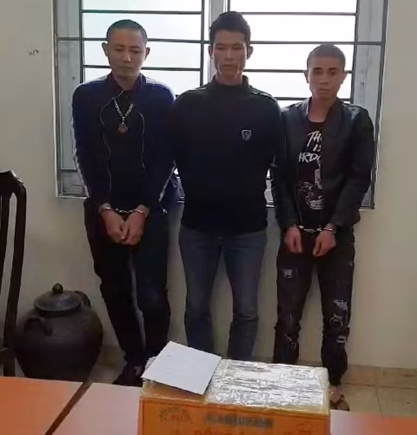 Drug trafficking ring from Son La to Hanoi intercepted ảnh 1