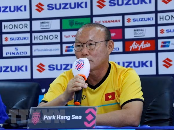Vietnam aim to qualify for knockout stages at Asian Cup 2019: Park Hang-Seo ảnh 1
