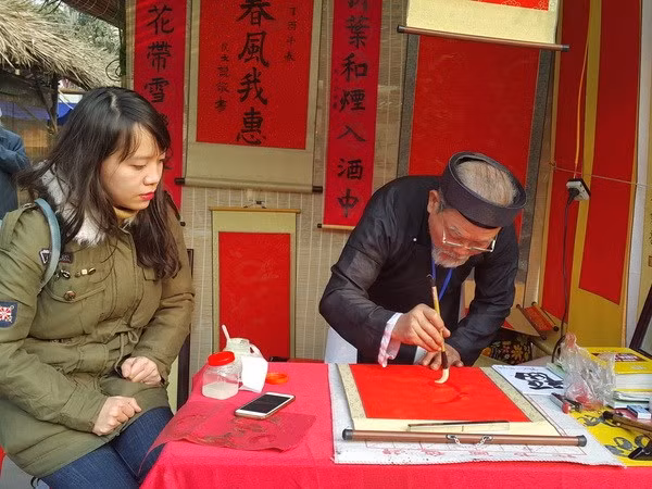 Spring Festival 2019 honours traditional Vietnamese culture ảnh 1
