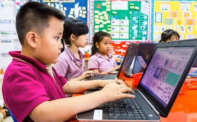 Greater efforts to better protect children on cyberspace ảnh 1