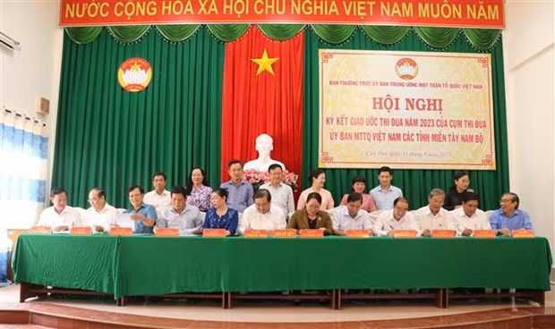 Party Secretariat issues directive on organising Front ’s congresses ảnh 2