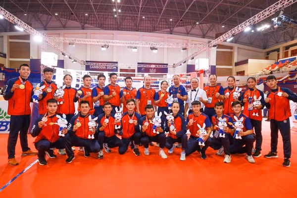 Vietnam leaves deep impressions at SEA Games 32 ảnh 1