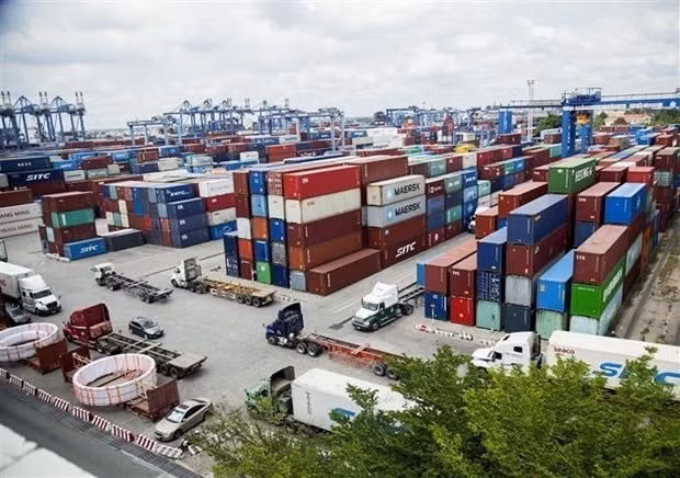 Vietnam invests over 316 million USD abroad in five months ảnh 1