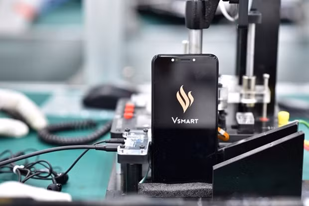 Vietnam’s smartphones strive to gain foothold in global markets ảnh 1