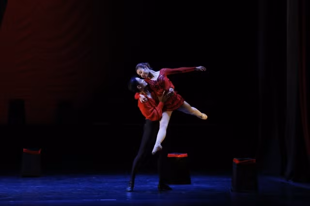 Contemporary dance, classical ballet at Opera House this weekend ảnh 1