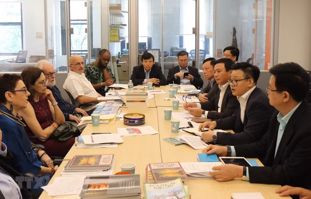Vietnam learns from US experience in Marxist theory ảnh 1