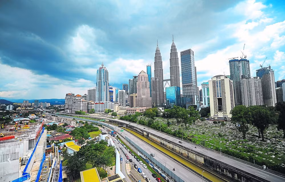 FDI flows into Malaysia top 188 billion USD in Q2 ảnh 1