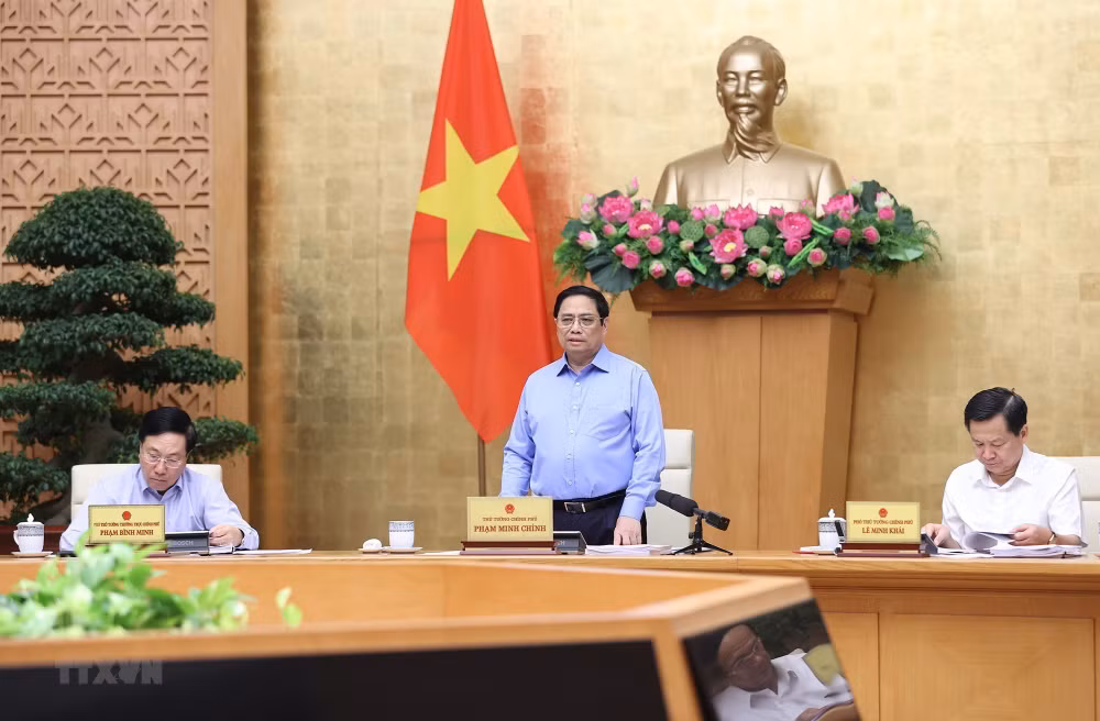 PM chairs Government law-building meeting ảnh 2