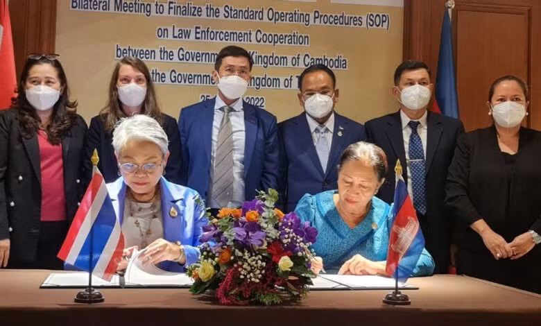 Cambodia, Thailand ink deal on human trafficking combat ảnh 1