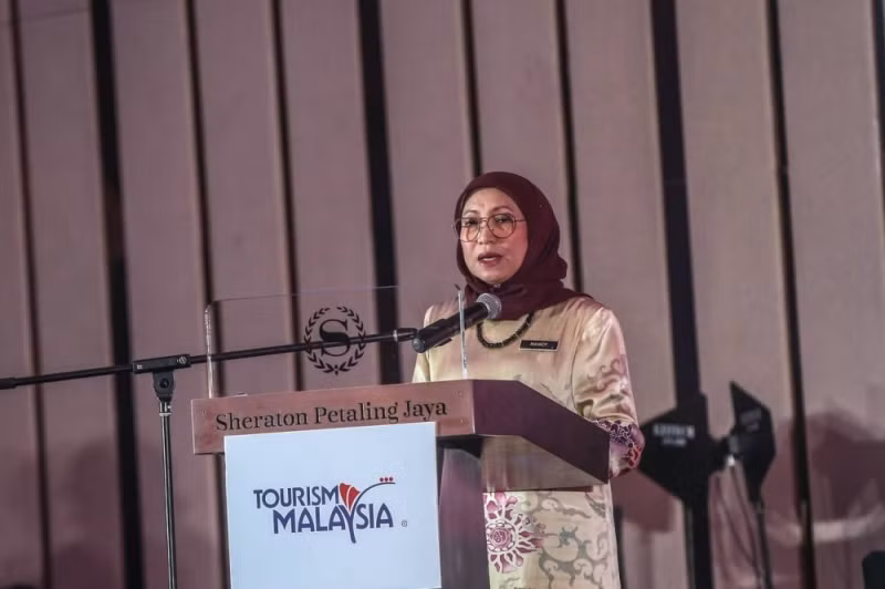 Malaysia sets new target of 9.2 million tourist arrivals in 2022 ảnh 1