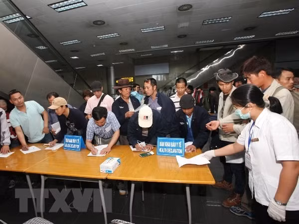 Plans made to bring workers from COVID-19 affected areas back home ảnh 1