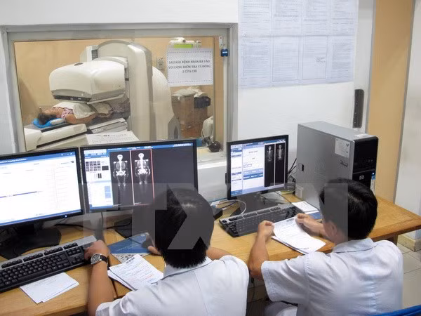 Cancer among top ten causes of disease burden in Vietnam ảnh 1