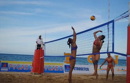  Thousands prepare for Beach Games ảnh 1