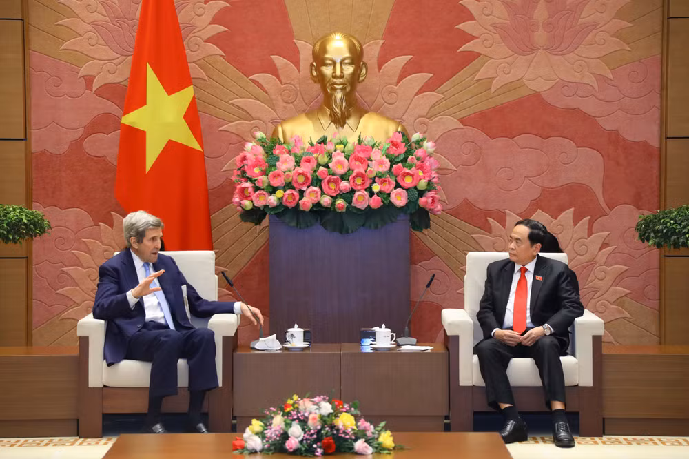 US to intensify cooperation with Vietnam in realising COP26 commitment: envoy ảnh 2