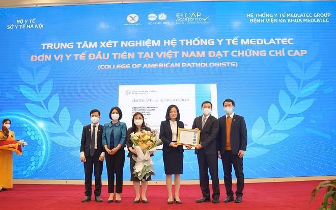 Medlatec becomes first Vietnamese unit winning US testing accreditation ảnh 1