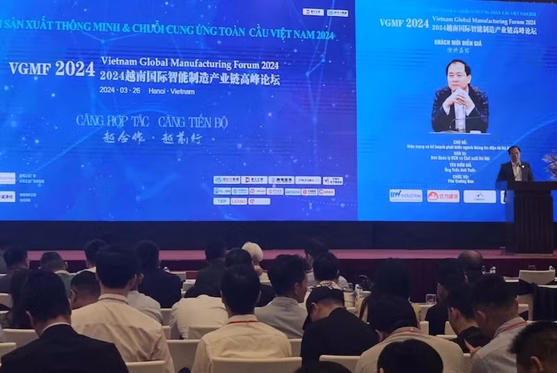 Vietnam ready to welcome “eagles” in electronics, semiconductor industry: Official ảnh 1