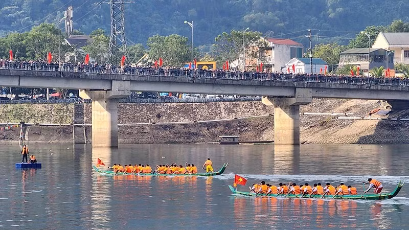 Festivals playing role as tourism booster in Dien Bien ảnh 1