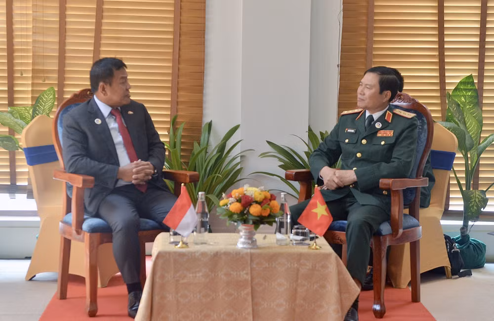Vietnam strengthens defence ties with Indonesia, Philippines ảnh 1