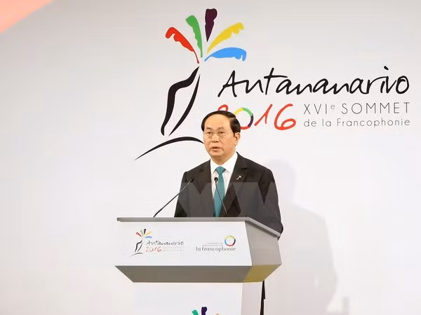 President meets with leaders of Francophone nations ảnh 1
