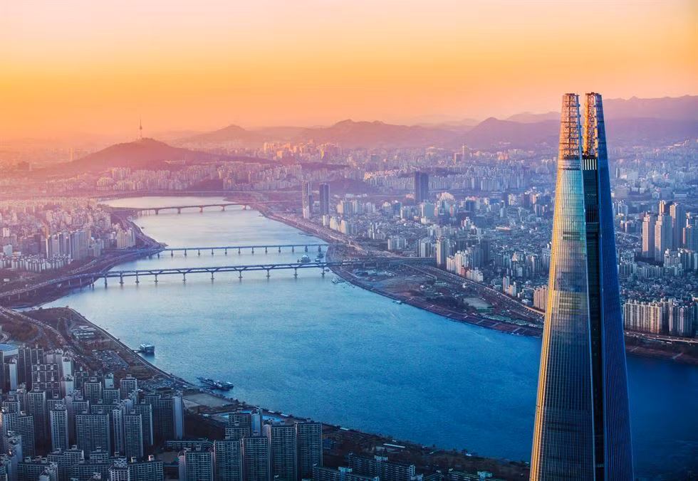 Lotte Group looks to develop Southeast Asian markets ảnh 1