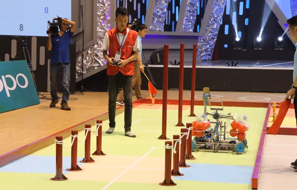 2019 Vietnam Robocon enters final round in Hai Duong ảnh 1