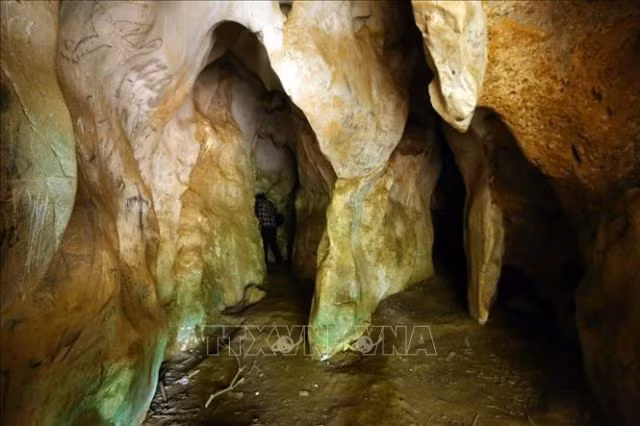 Vo Nguyen Giap Cave in Quang Binh opens to visitors ảnh 1