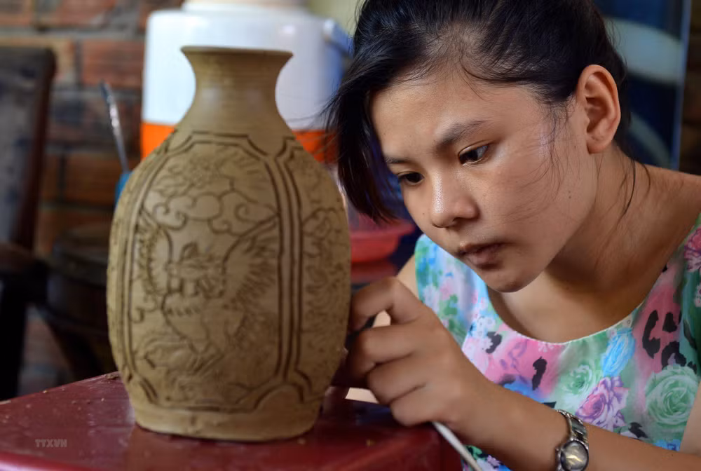 Design contest aims to promote Hanoi handicraft products ảnh 1