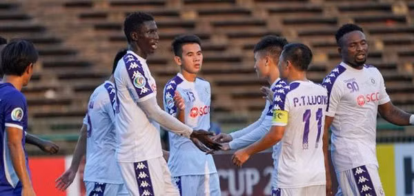 Hanoi FC, Becamex Binh Duong win AFC Cup group matches ảnh 1