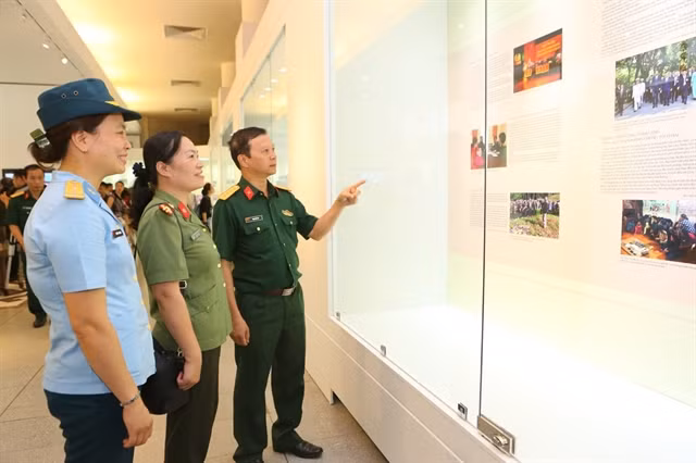 “Simple and noble examples” exhibition opens ảnh 1